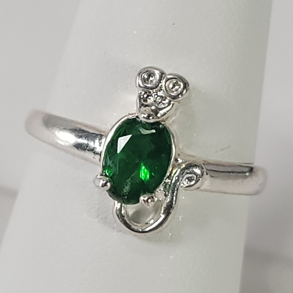 Unbranded Jewelry - Cat Ring Women Size 7.75 Silver Tone Green Glass Body Animal Whimsical Jewelry